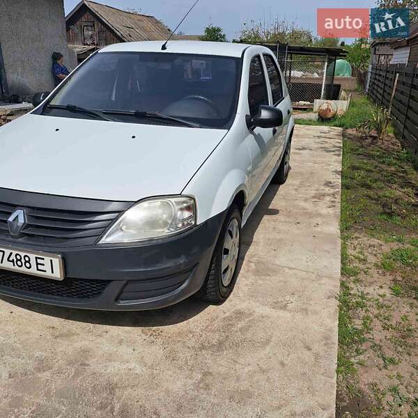 Седан Renault Logan 2011 в Переяславі