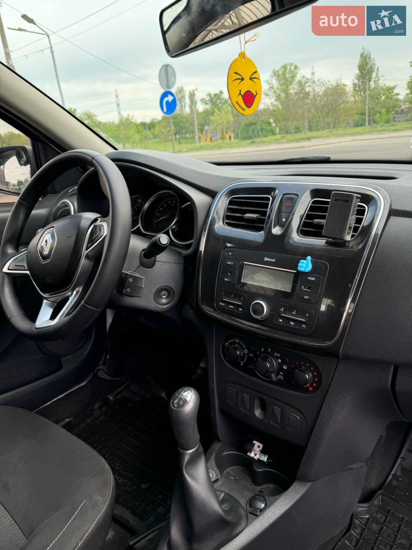 2019 Renault Logan - мініатюра 9
