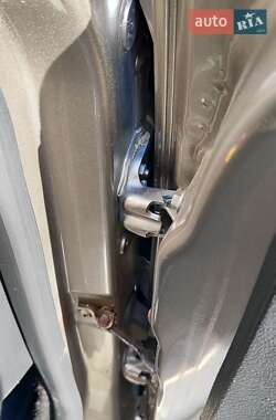 Седан Renault Logan 2013 в 