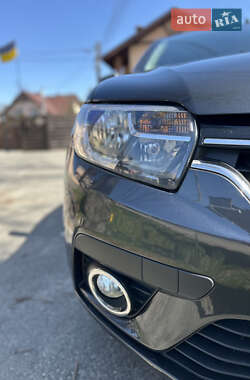 Седан Renault Logan 2019 в 