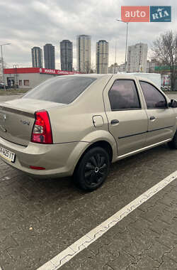 Седан Renault Logan 2009 в 