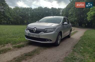 Седан Renault Logan 2014 в 