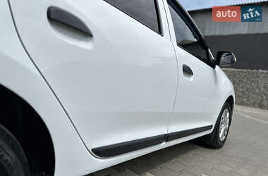 Седан Renault Logan 2019 в 