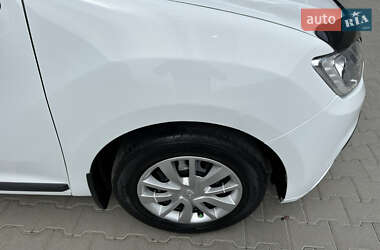 Седан Renault Logan 2019 в 