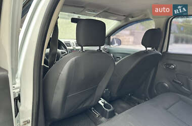 Седан Renault Logan 2019 в 