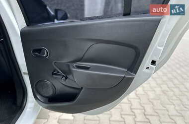 Седан Renault Logan 2019 в 
