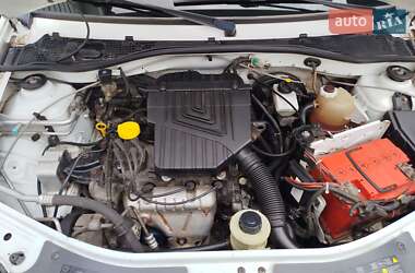 Универсал Renault Logan 2012 в 