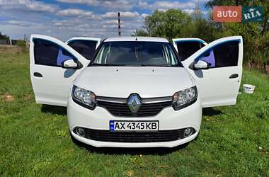 Седан Renault Logan 2013 в 
