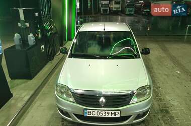 Седан Renault Logan 2010 в Львові