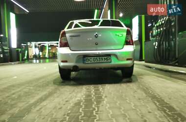 Седан Renault Logan 2010 в 