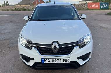Седан Renault Logan 2017 в Прилуках