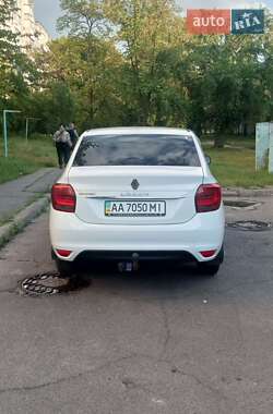 Седан Renault Logan 2019 в 