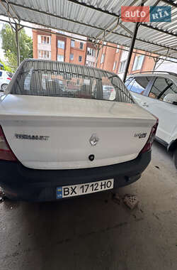 Седан Renault Logan 2012 в 