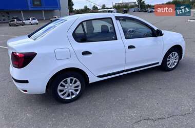 Седан Renault Logan 2019 в 