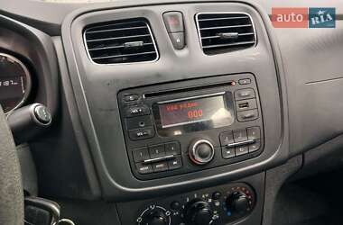 Седан Renault Logan 2016 в 