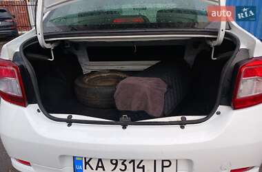 Седан Renault Logan 2016 в 