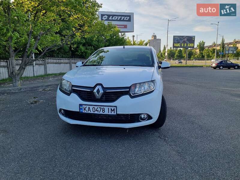 Renault Logan 2016