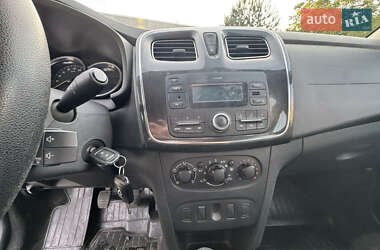 Седан Renault Logan 2019 в 