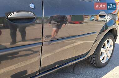 Седан Renault Logan 2010 в 