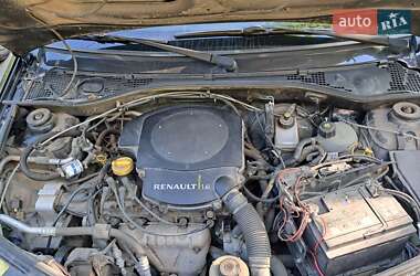 Седан Renault Logan 2010 в 