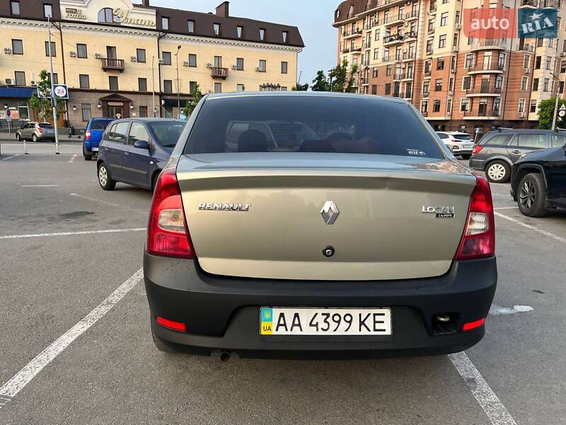 Седан Renault Logan 2011 в Умані