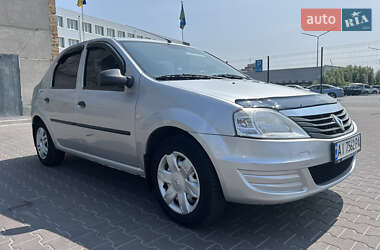 Седан Renault Logan 2011 в 