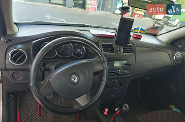Седан Renault Logan 2015 в Мукачевому
