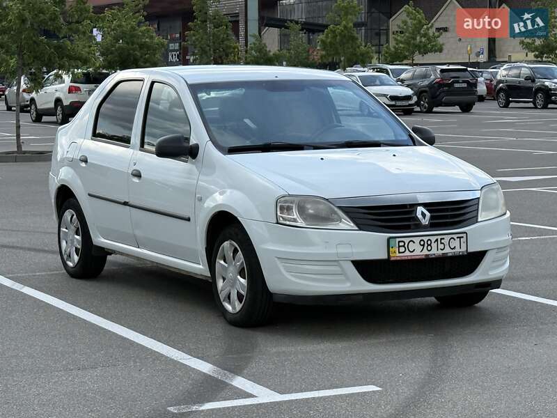 Renault Logan 2012