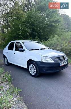 Седан Renault Logan 2010 в Мукачевому