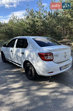 Седан Renault Logan 2015 в 