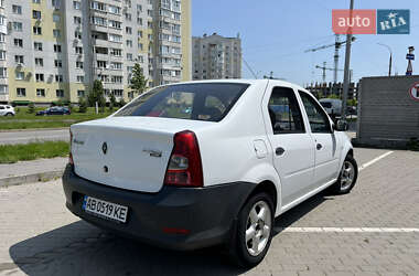 Седан Renault Logan 2011 в 