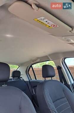 Седан Renault Logan 2020 в 