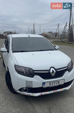 Седан Renault Logan 2014 в 