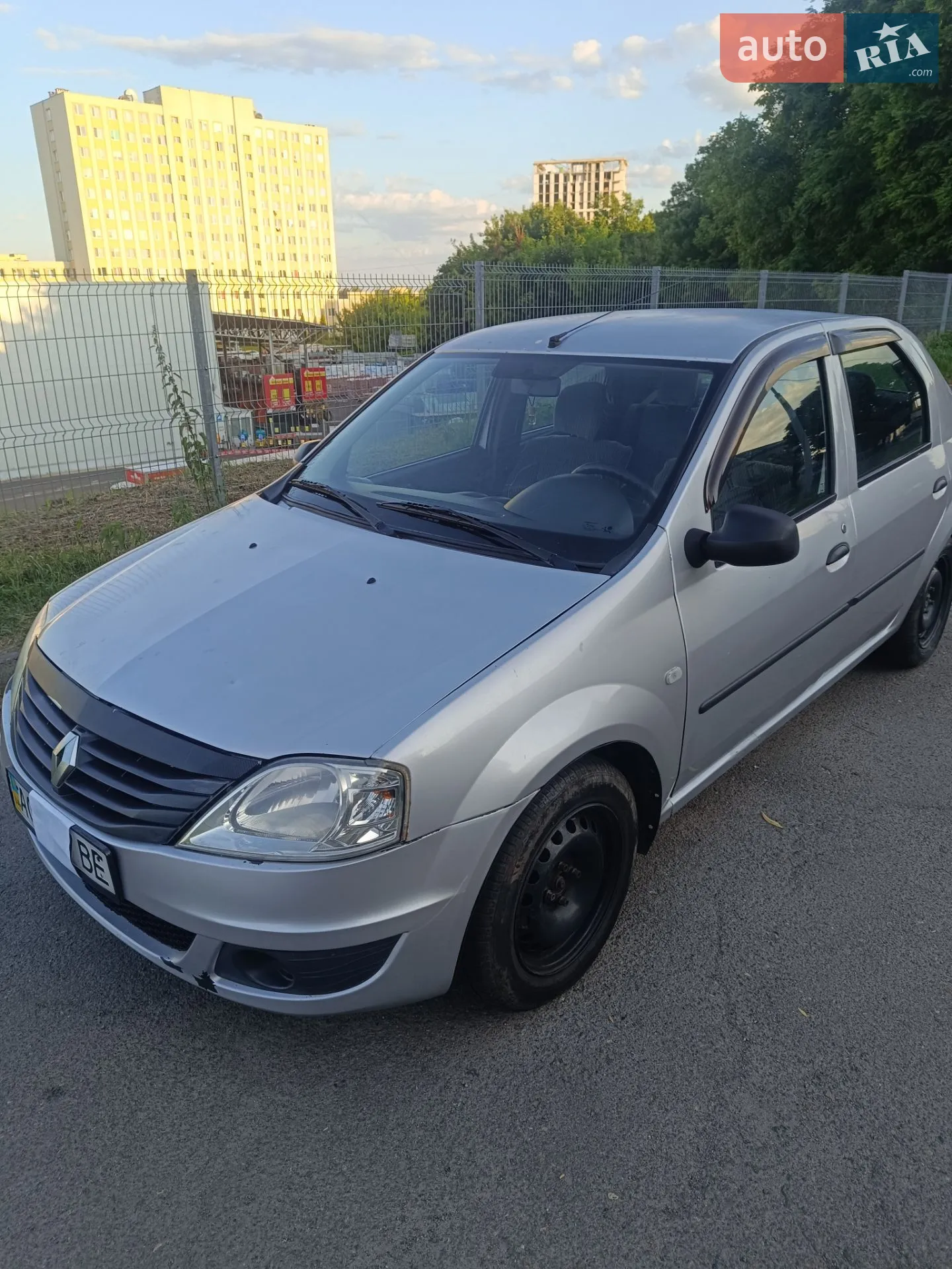2010 Renault Logan - мініатюра 63
