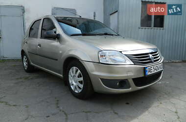 Седан Renault Logan 2011 в 