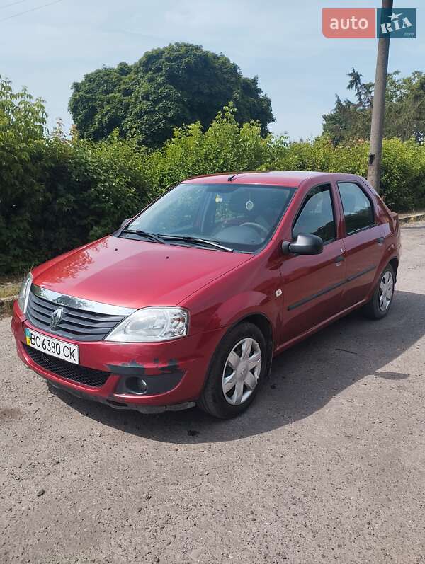 Renault Logan 2011