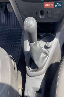 Седан Renault Logan 2017 в 