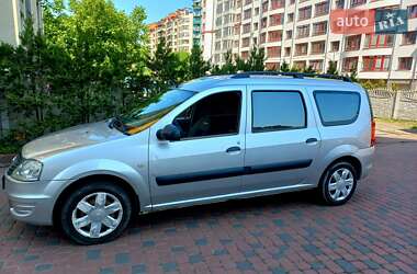 Універсал Renault Logan 2009 в Івано-Франківську
