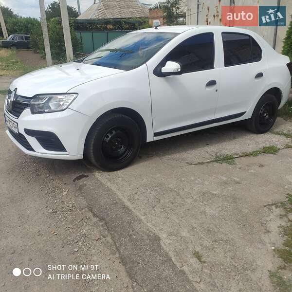Седан Renault Logan 2017 в Марганце