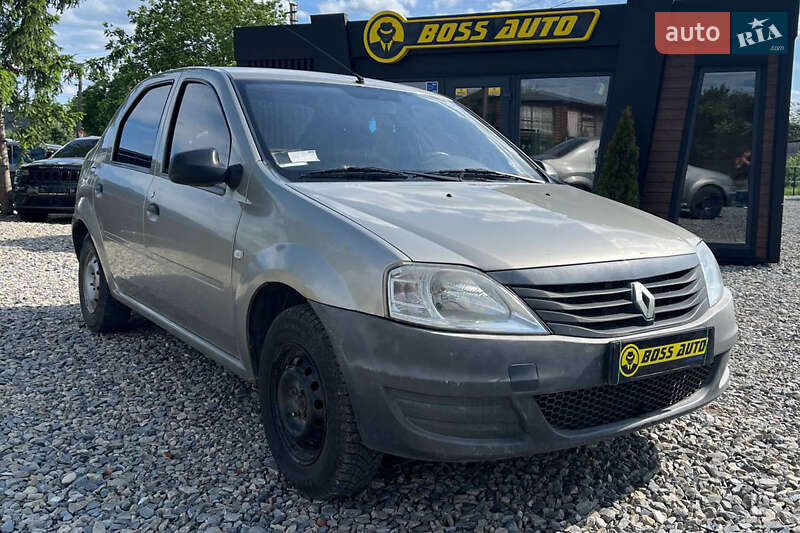 Renault Logan 2010