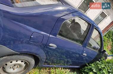Седан Renault Logan 2010 в 