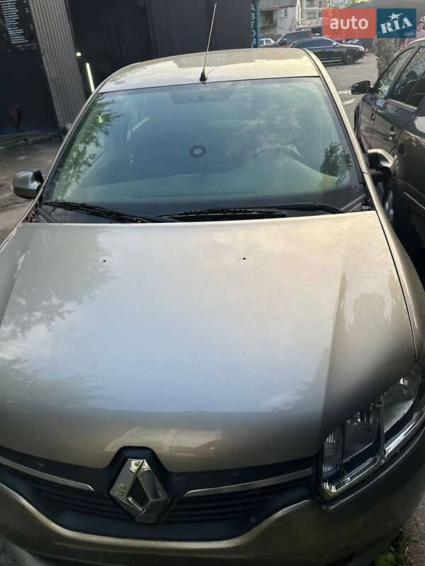 Седан Renault Logan 2013 в Киеве