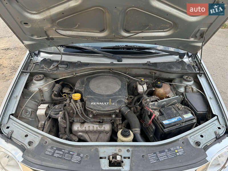 Седан Renault Logan 2010 в Новомосковске
