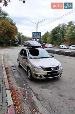 Седан Renault Logan 2012 в Львові