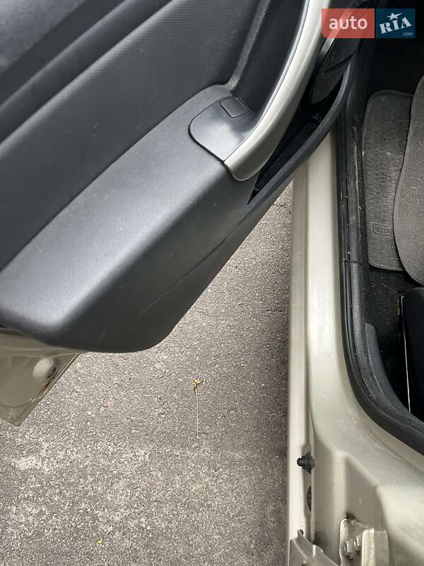 Седан Renault Logan 2012 в Львове