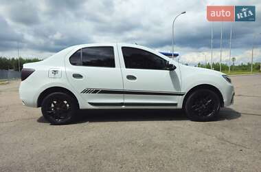 Седан Renault Logan 2019 в 