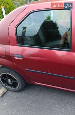 Седан Renault Logan 2010 в 
