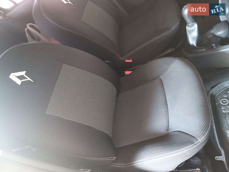 Универсал Renault Logan 2015 в Днепре фото 9 Универсал Renault Logan 2015 в Днепре