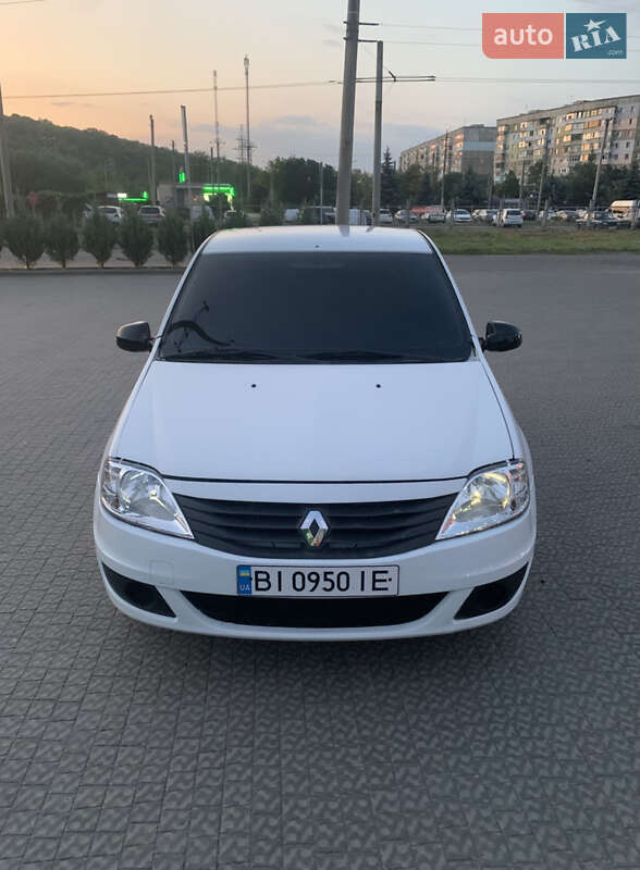 Седан Renault Logan 2011 в Полтаві
