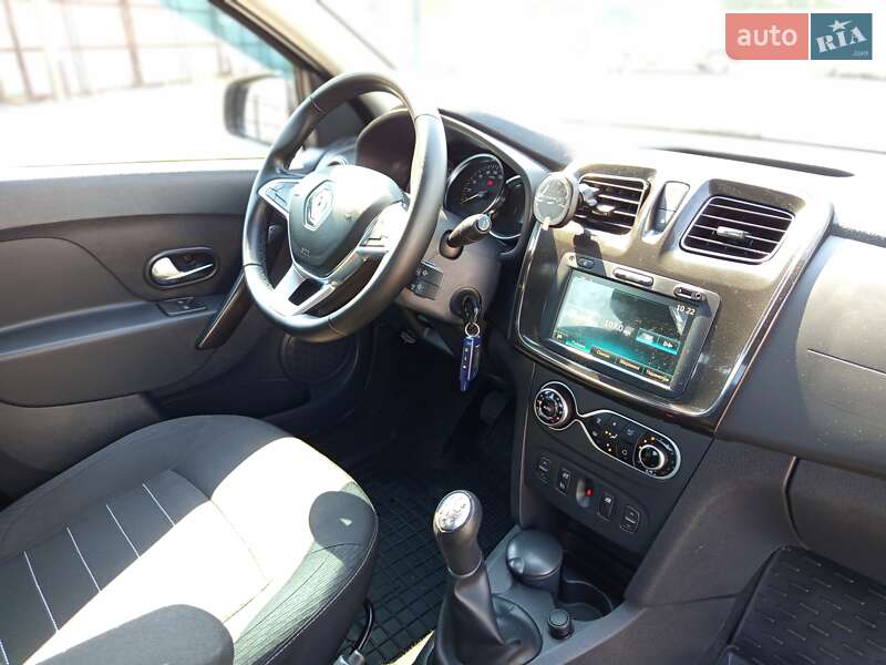 Седан Renault Logan 2020 в Киеве